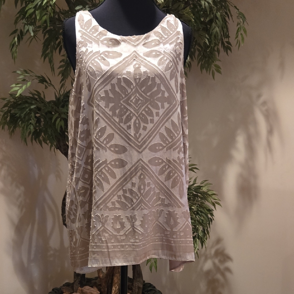 🔥🔥Max Studio Sleeveless Blouse